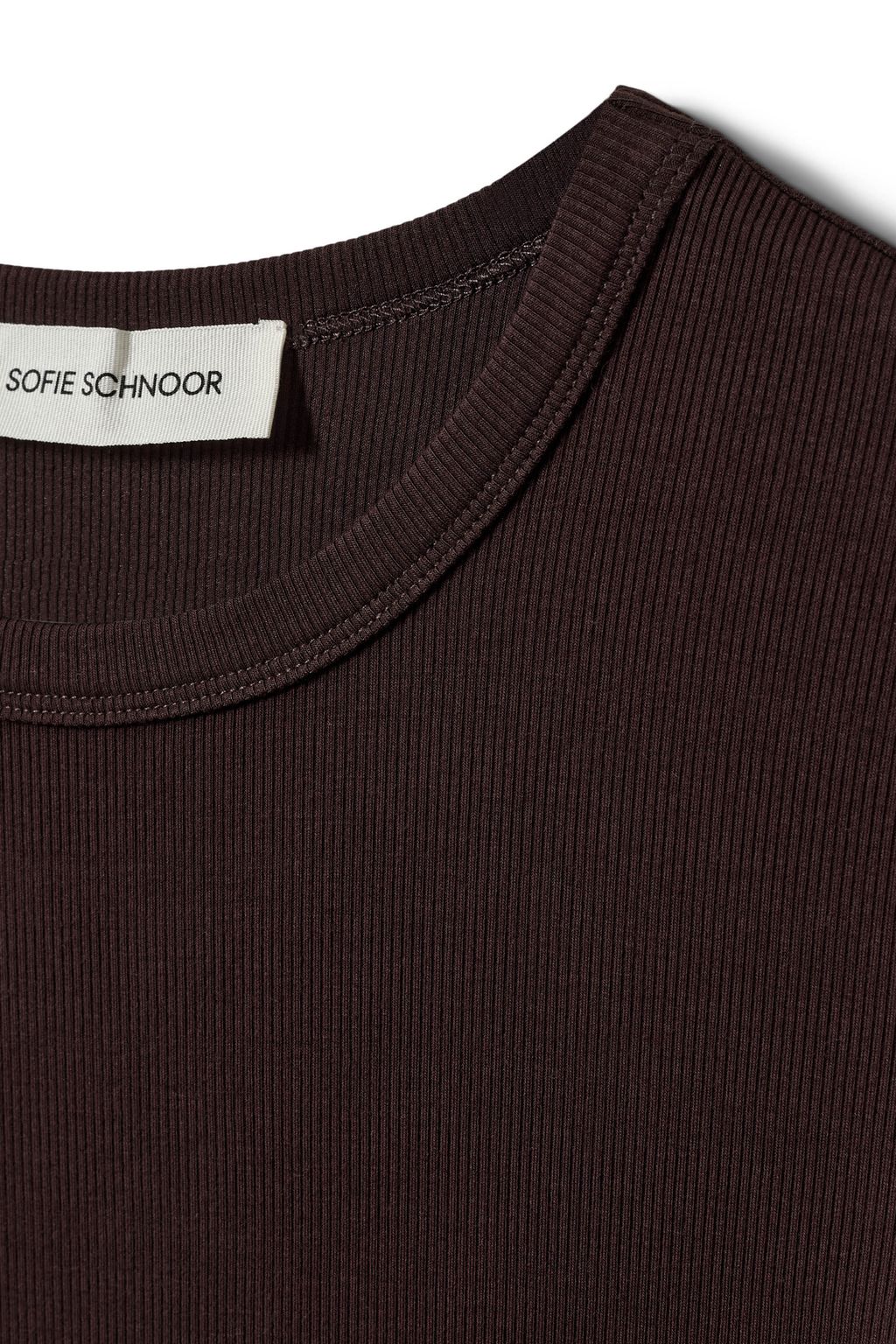 Sofie Schnoor SNOS414 Nataliasw T‑shirt – Dark Plum by Sofie Schnoor Shop Sofie Schnoor at Dotique