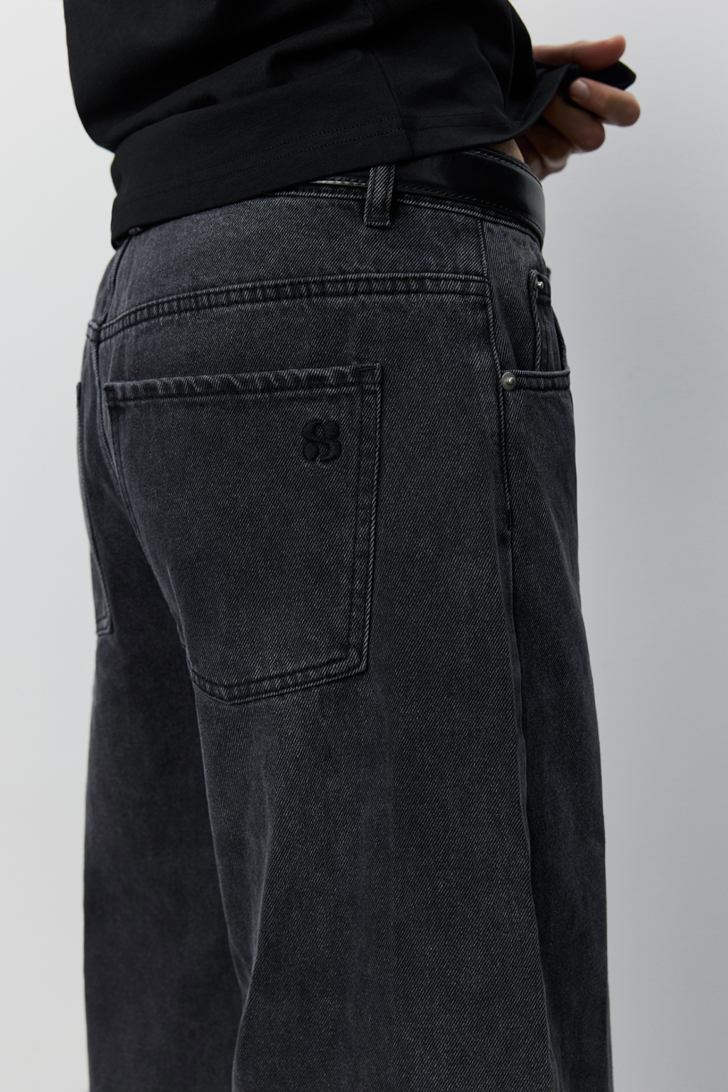 Sofie Schnoor Tomarsw Washed Black Barrel Jeans Trousers SNOS709
