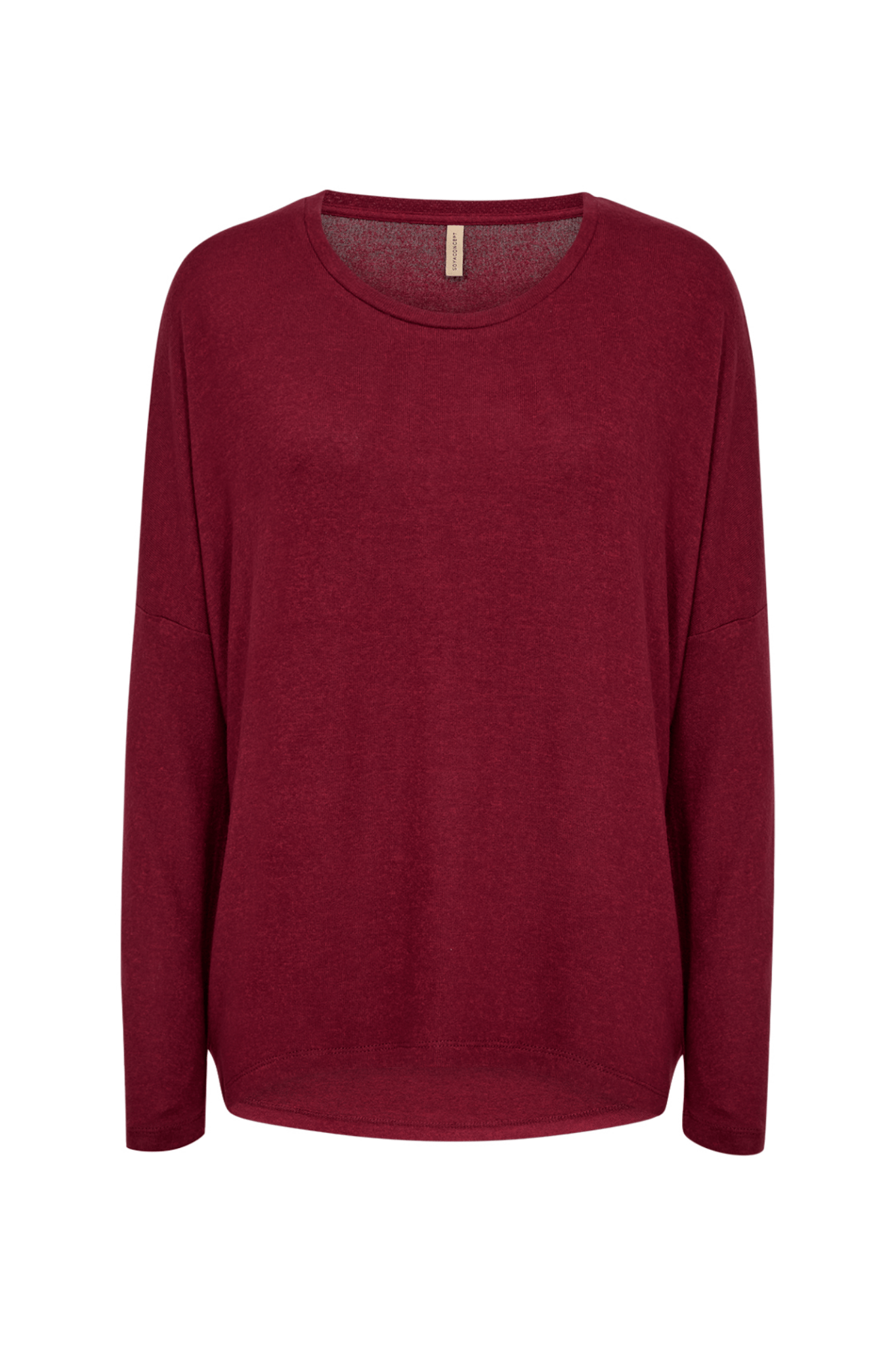 SC-Biara 1 is a soft and comfortable blouse in a LENZING™ ECOVERO™ viscose and polyester quality blend. It has a round neckline, elastic ripped edge at the cuffs and a loose fit.