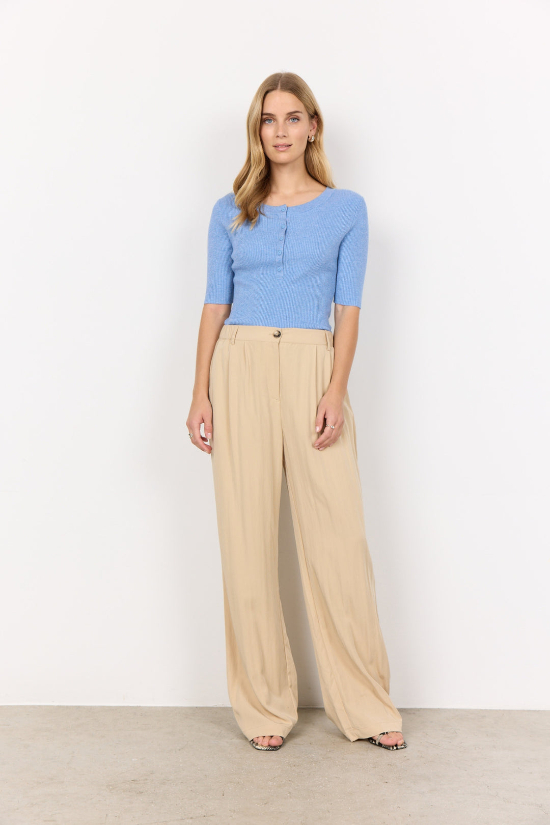 soya-concept-41020-20-8008-sc-paige-2-trousers-in-sand-Dotique-