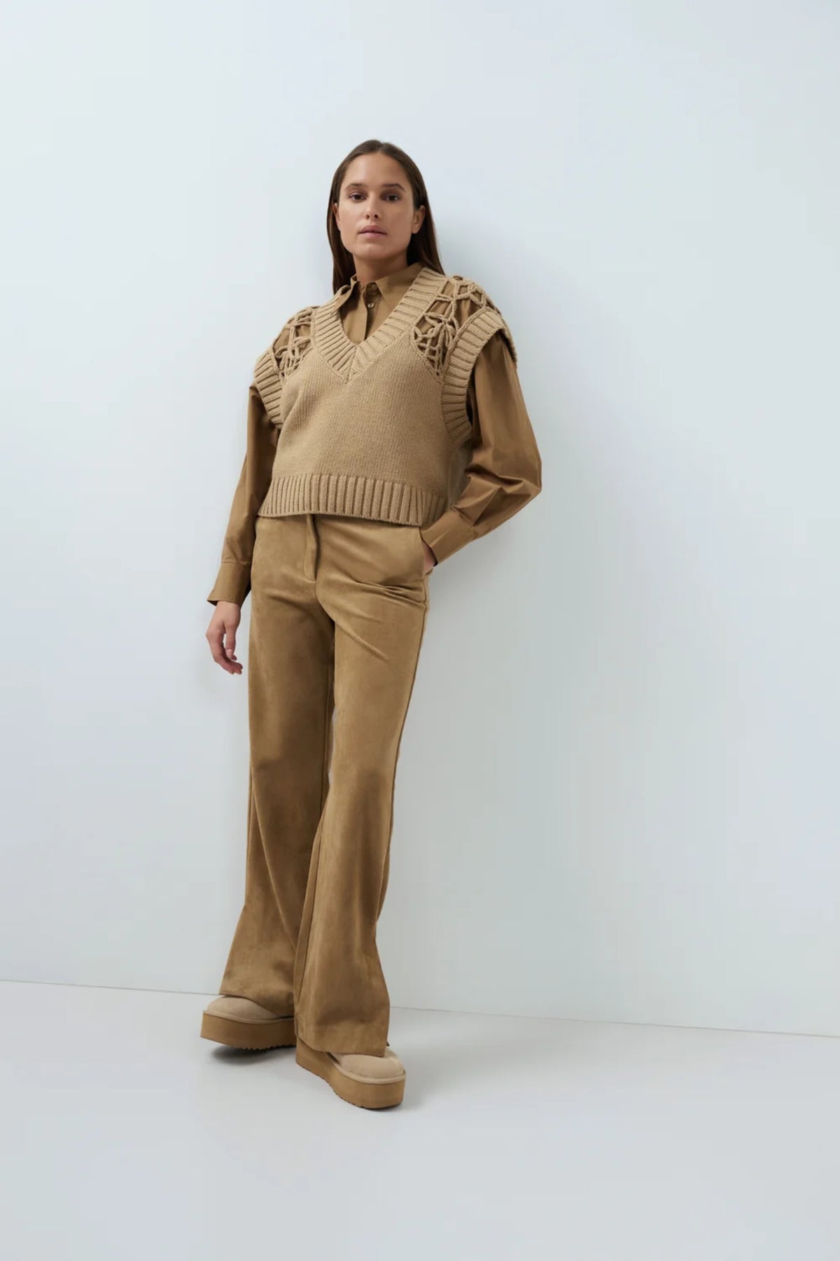 YAYA Suedine Wide Leg Trousers - Otter Brown 01-309283-609