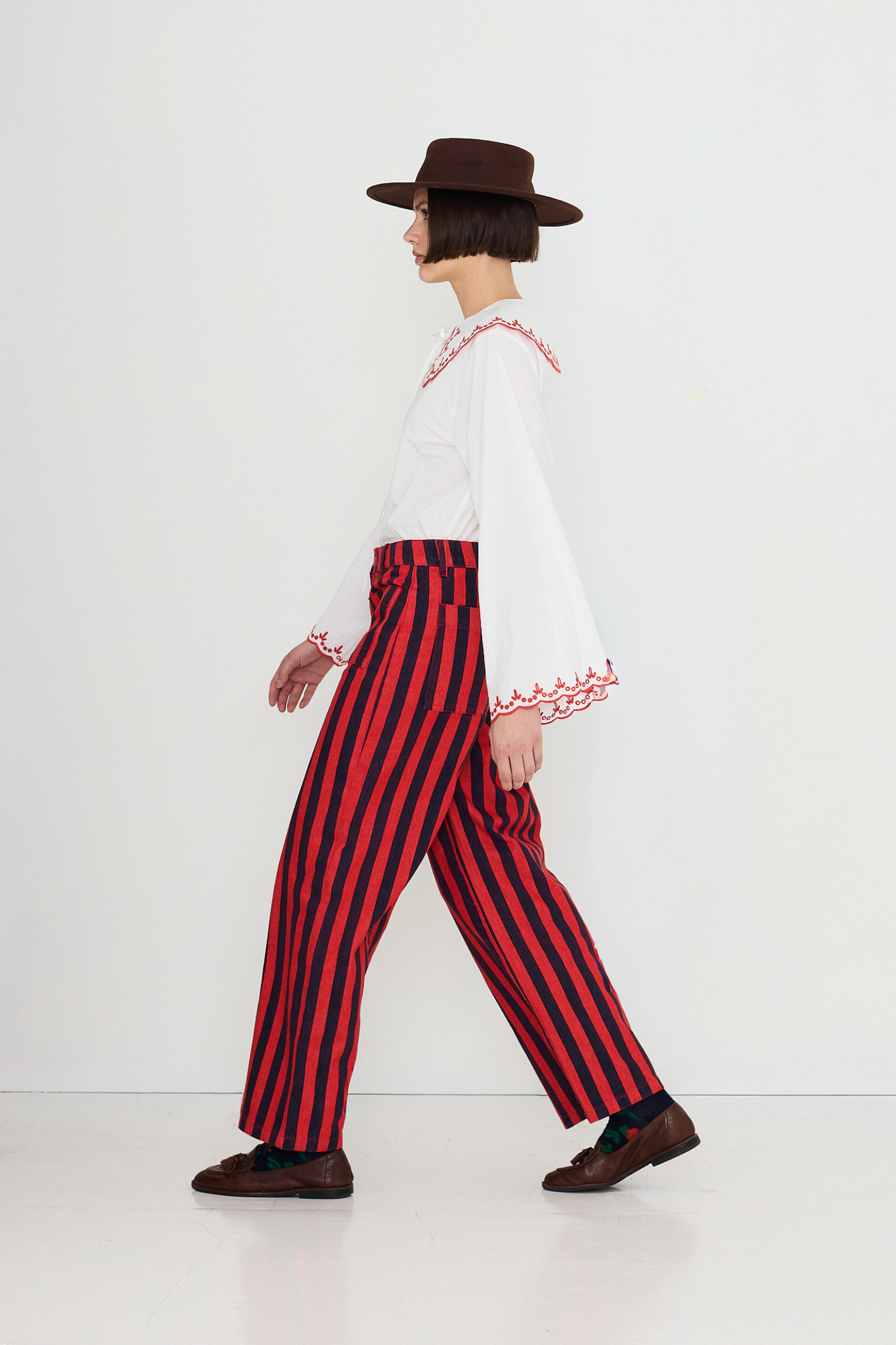 The Tiny Big Sister white embroidered collar shirt with red trim – Dotique
