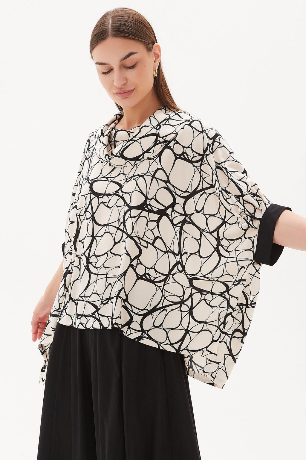 Tirelli 3221 Cowl Neck Contrast Top Cream Black Shapes - Dotique