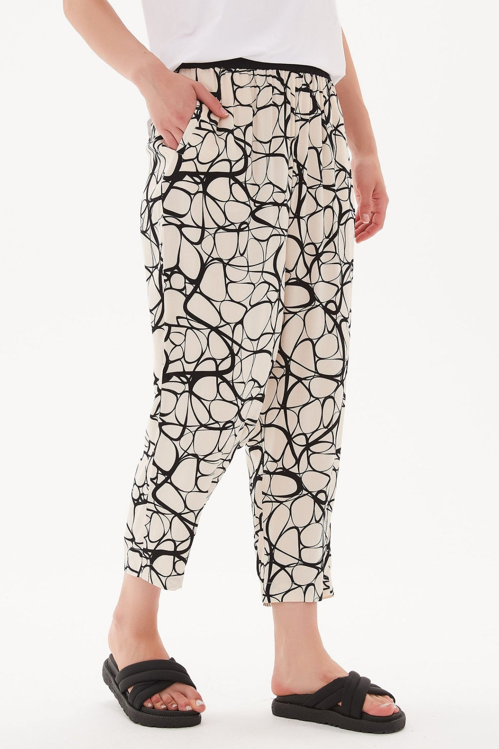 Tirelli 3222 Drop Crotch Contrast Trousers Cream Black Shapes - Dotique