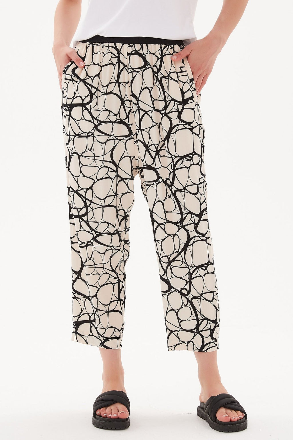 Tirelli 3222 Drop Crotch Contrast Trousers Cream Black Shapes - Dotique