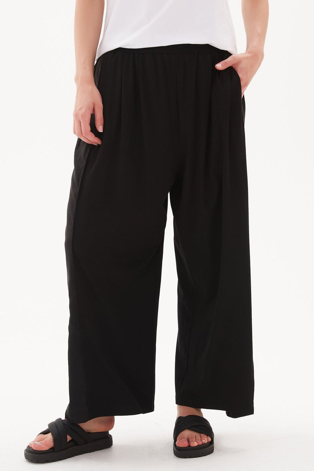 Tirelli Trousers Wide Leg Black 3125 - Dotique