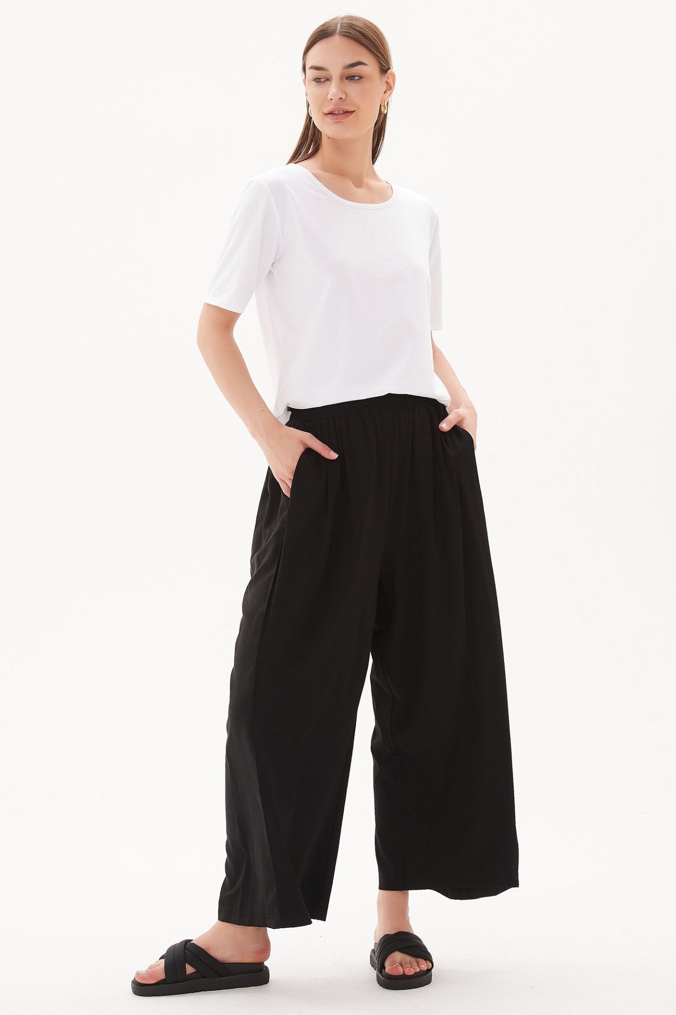 Tirelli Trousers Wide Leg Black 3125 - Dotique