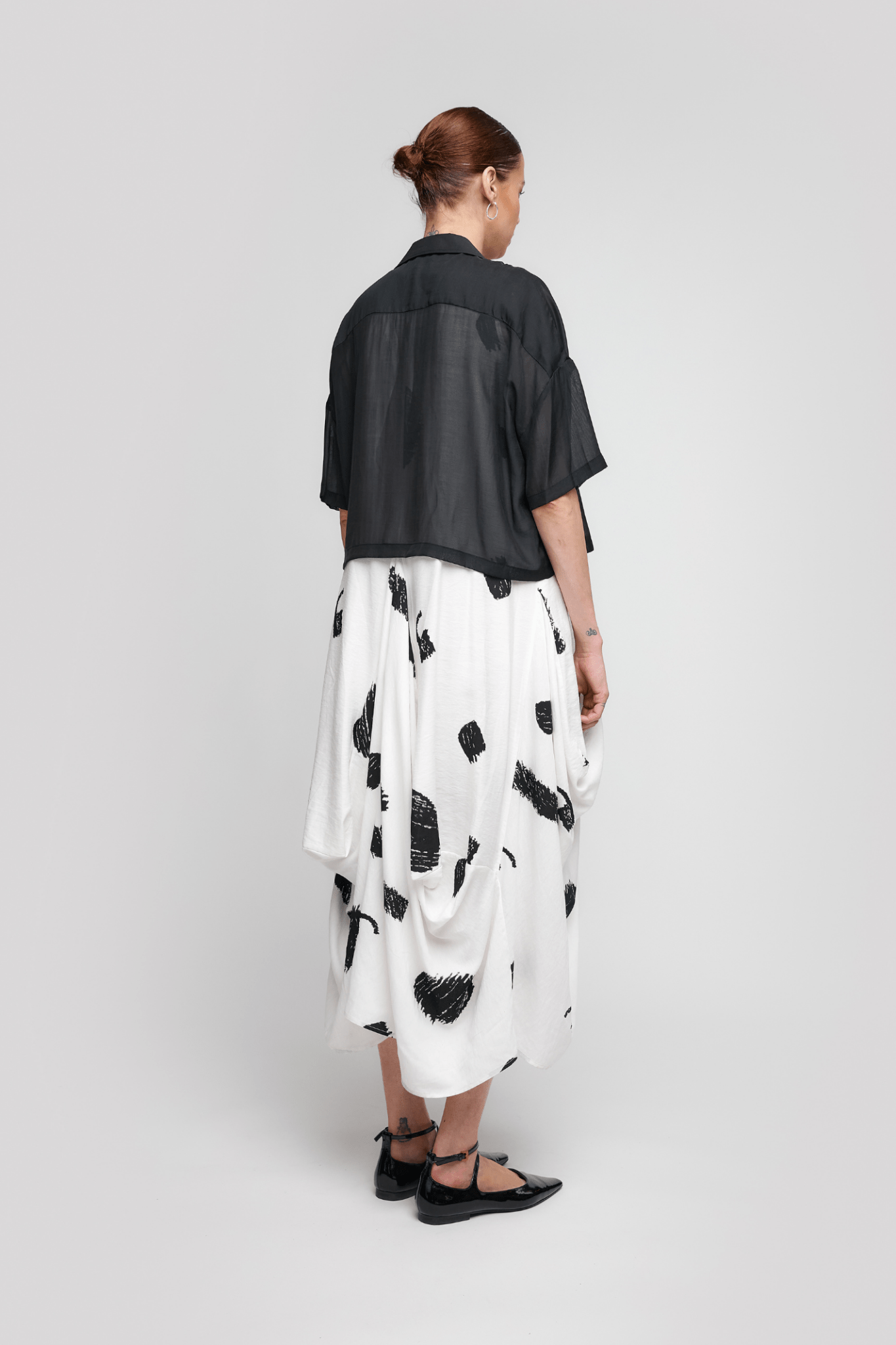 uchuu-cs25-027-black-spot-midi-dress-dotique-