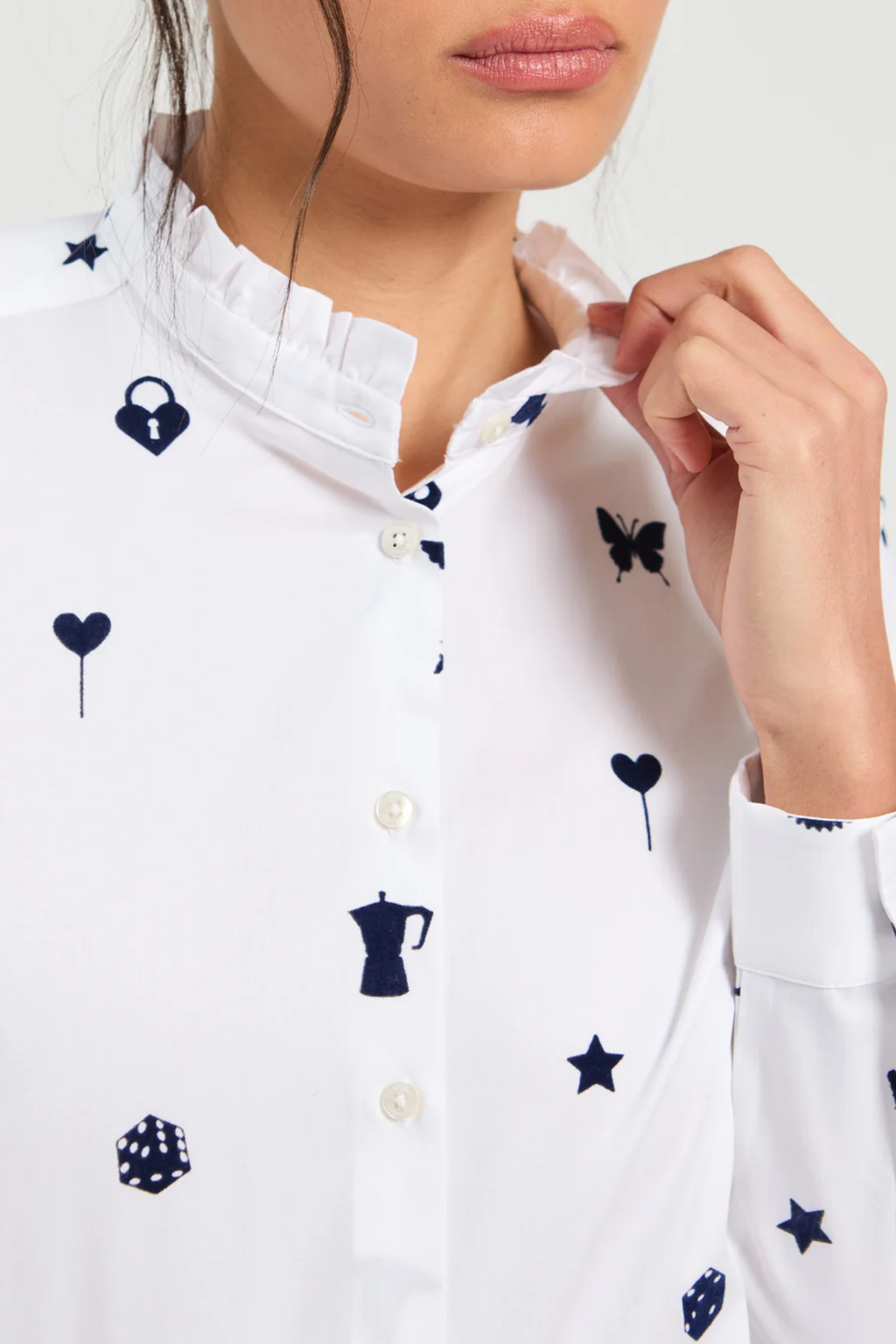 Shop the Vilagallo White Flocked Motif Shirt at Dotique. Crafted from 100% cotton with elegant textured flocked detailing and a timeless tailored silhouette.