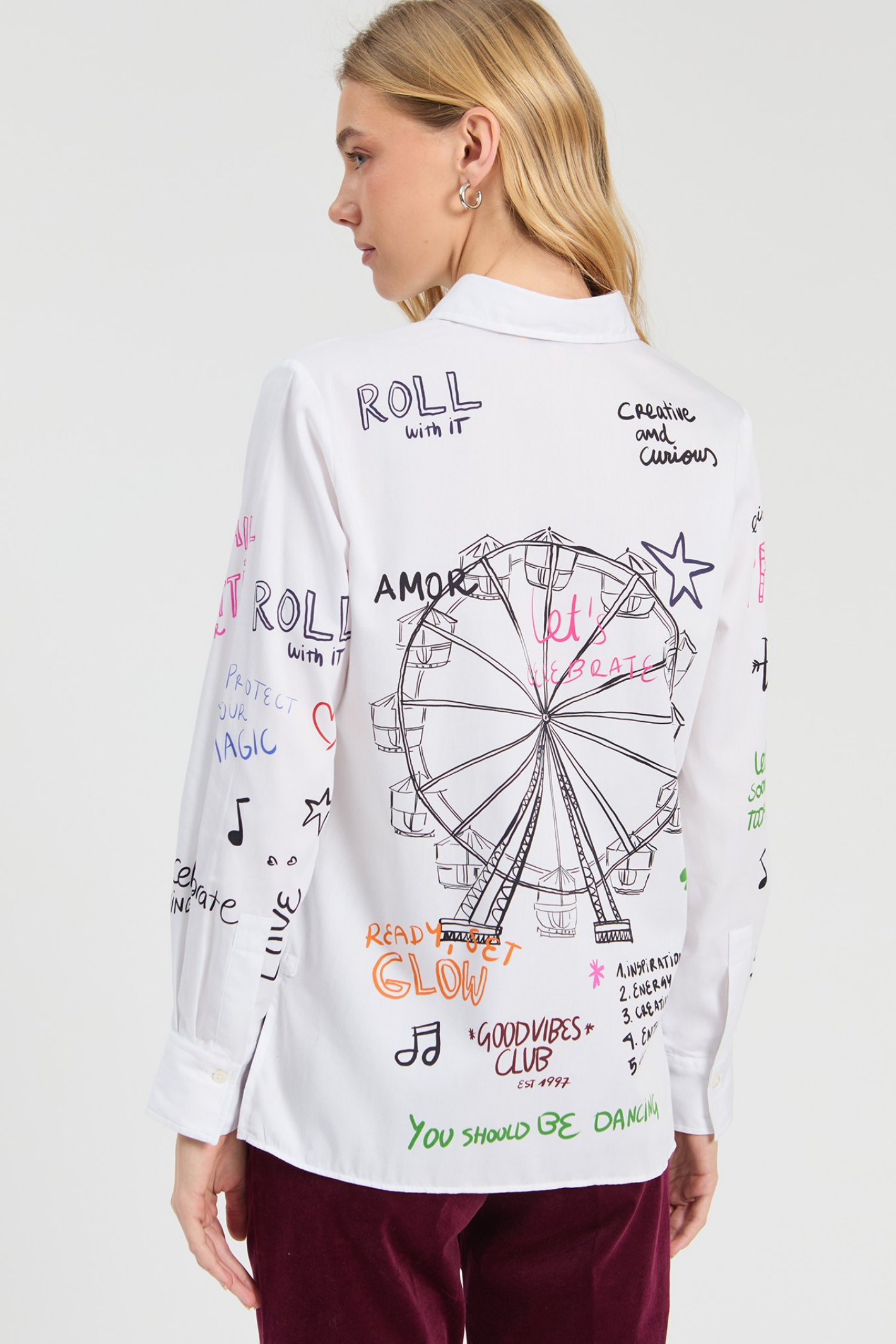 Shop the Vilagallo White Ferris Wheel Print Shirt at Dotique. Crafted from 100% cotton with an exclusive illustrated print, classic tailoring and an easy-to-wear regular fit.