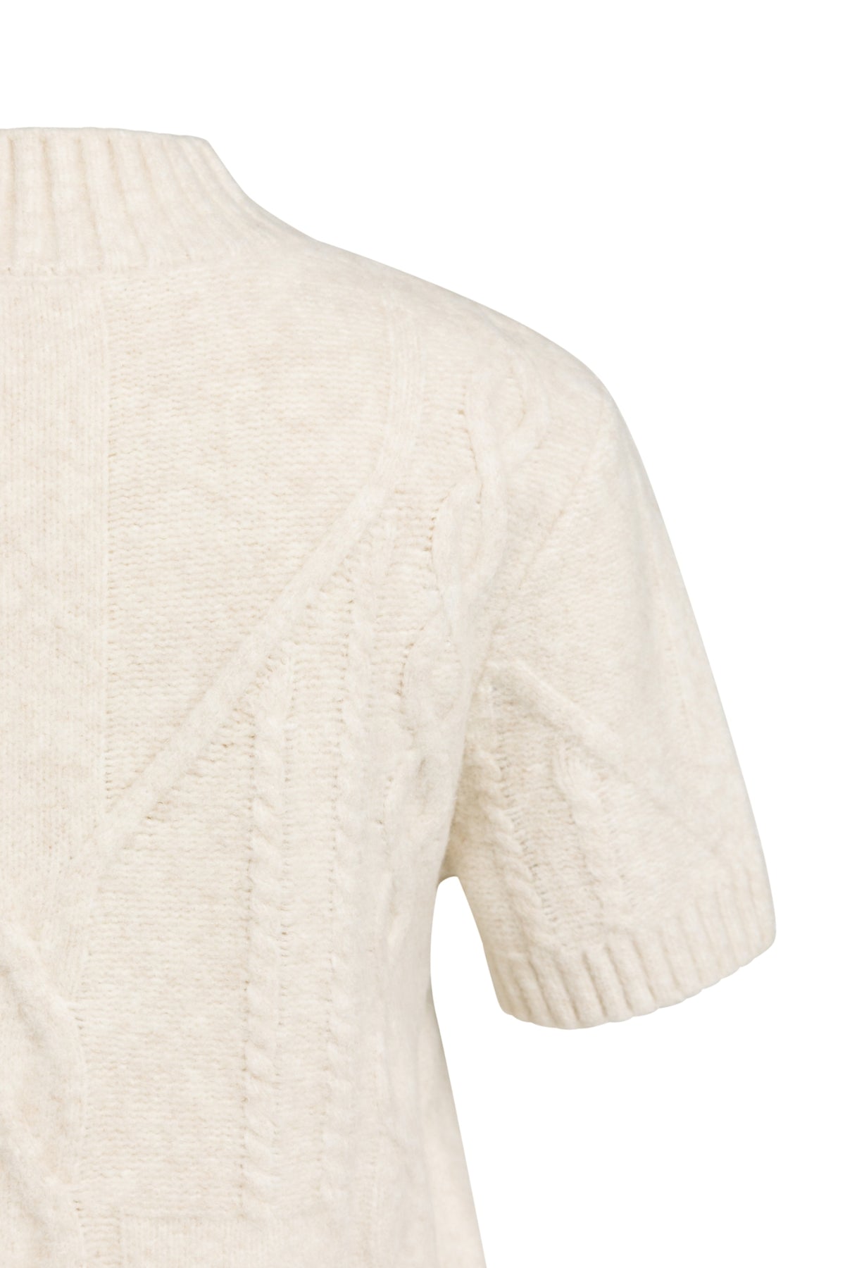 Shop the YAYA Cable Knit Short Sleeve Jumper in Off White Melange at Dotique. A textured cable knit with a mock neck, short sleeves and a regular fit.