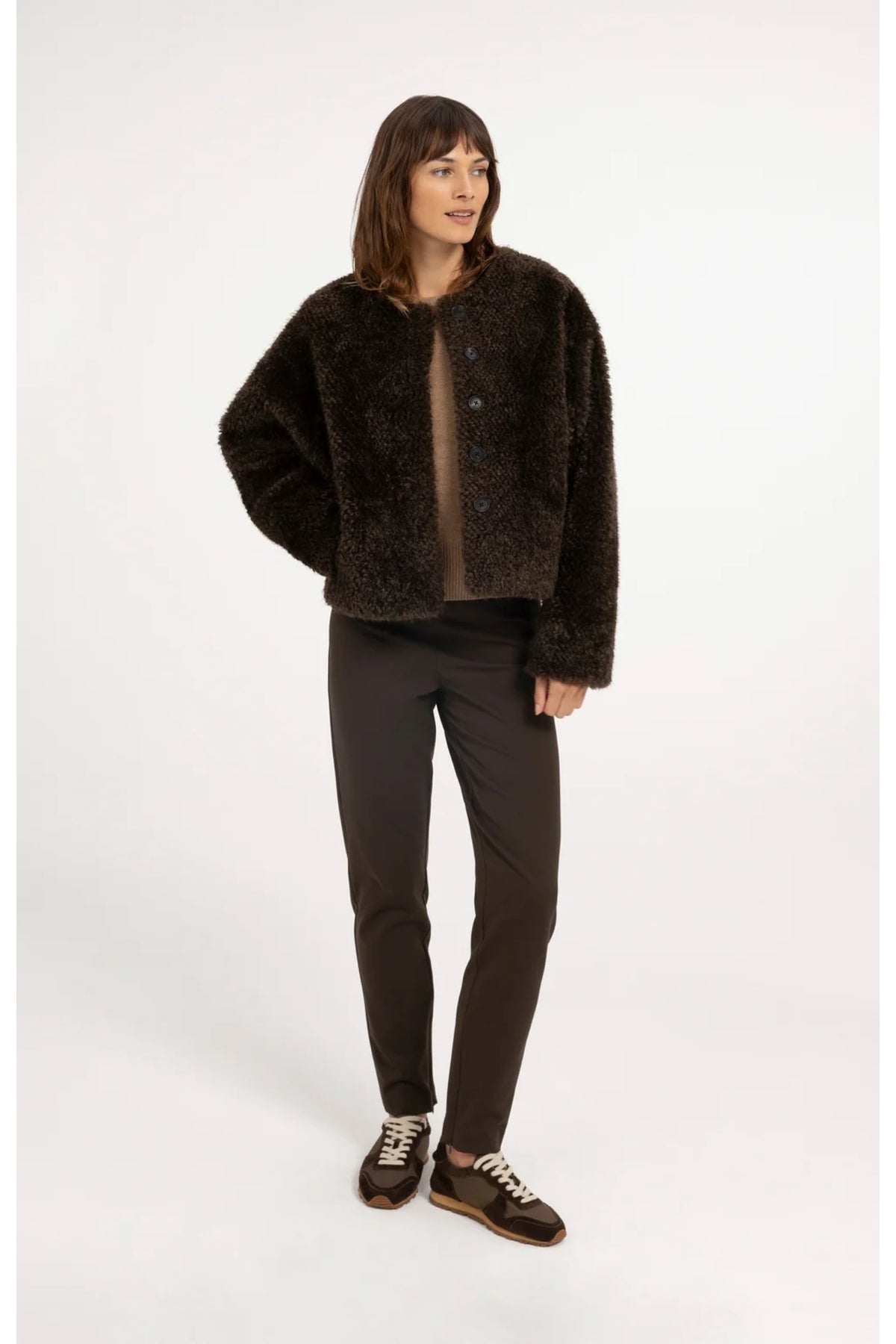 Yaya 02-001092-610 Oversized Short Faux Fur Jacket with Buttons Delicioso Brown worn by model Shop YAYA at Dotique