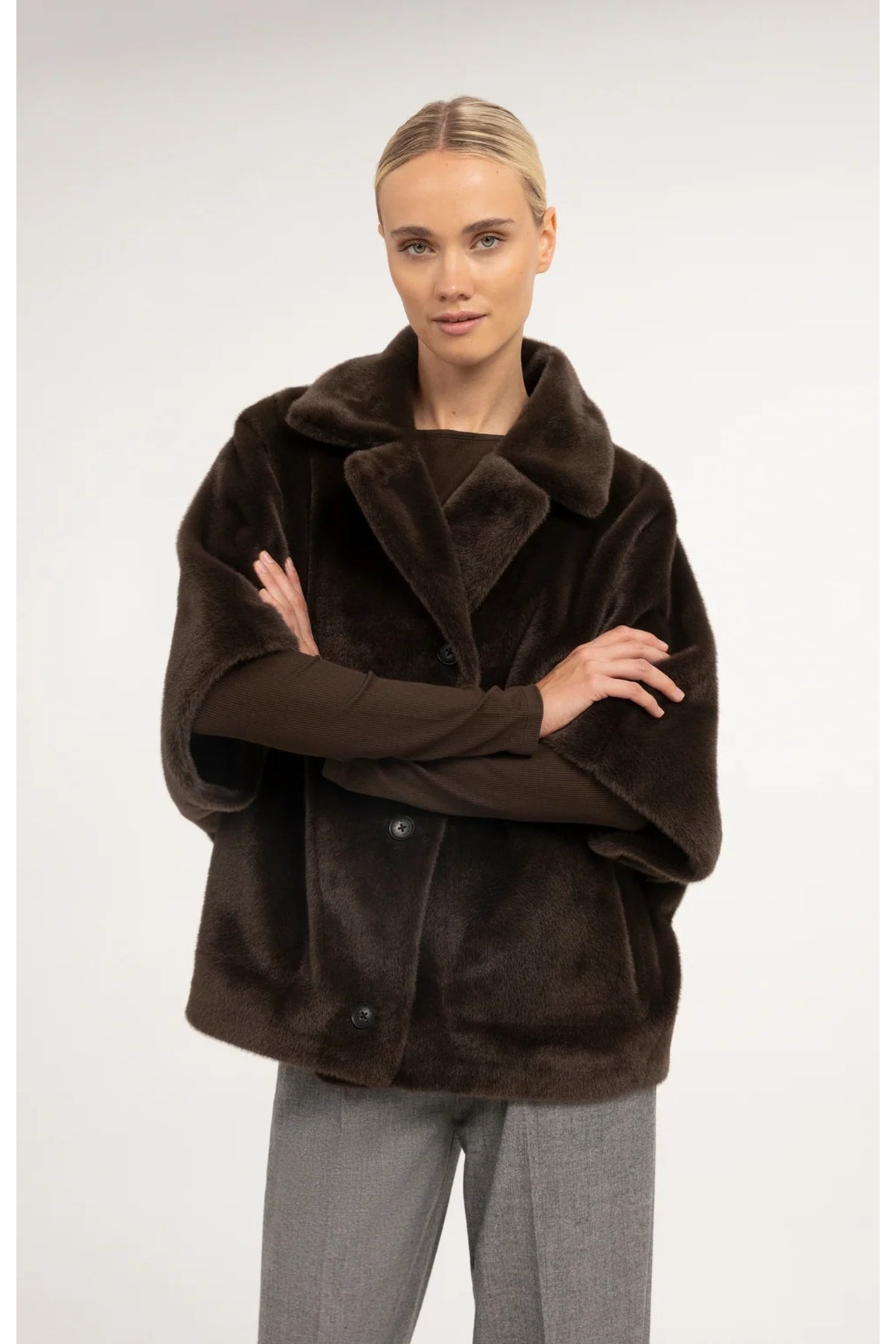 Yaya 02-009089-610 Oversized Reversible Faux Fur Jacket Delicioso Brown YAYA Shop the YAYA at Dotique