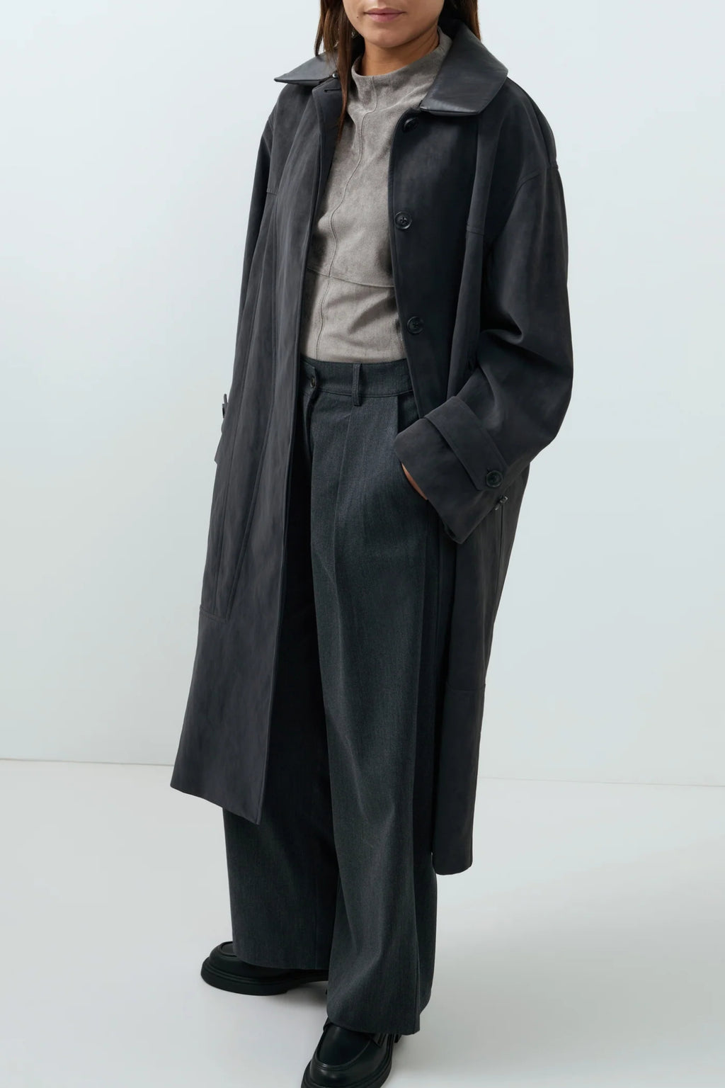 YAYA Faux Nubuck Leather Long Jacket with Detachable Collar - Hole Black 02-009082-609