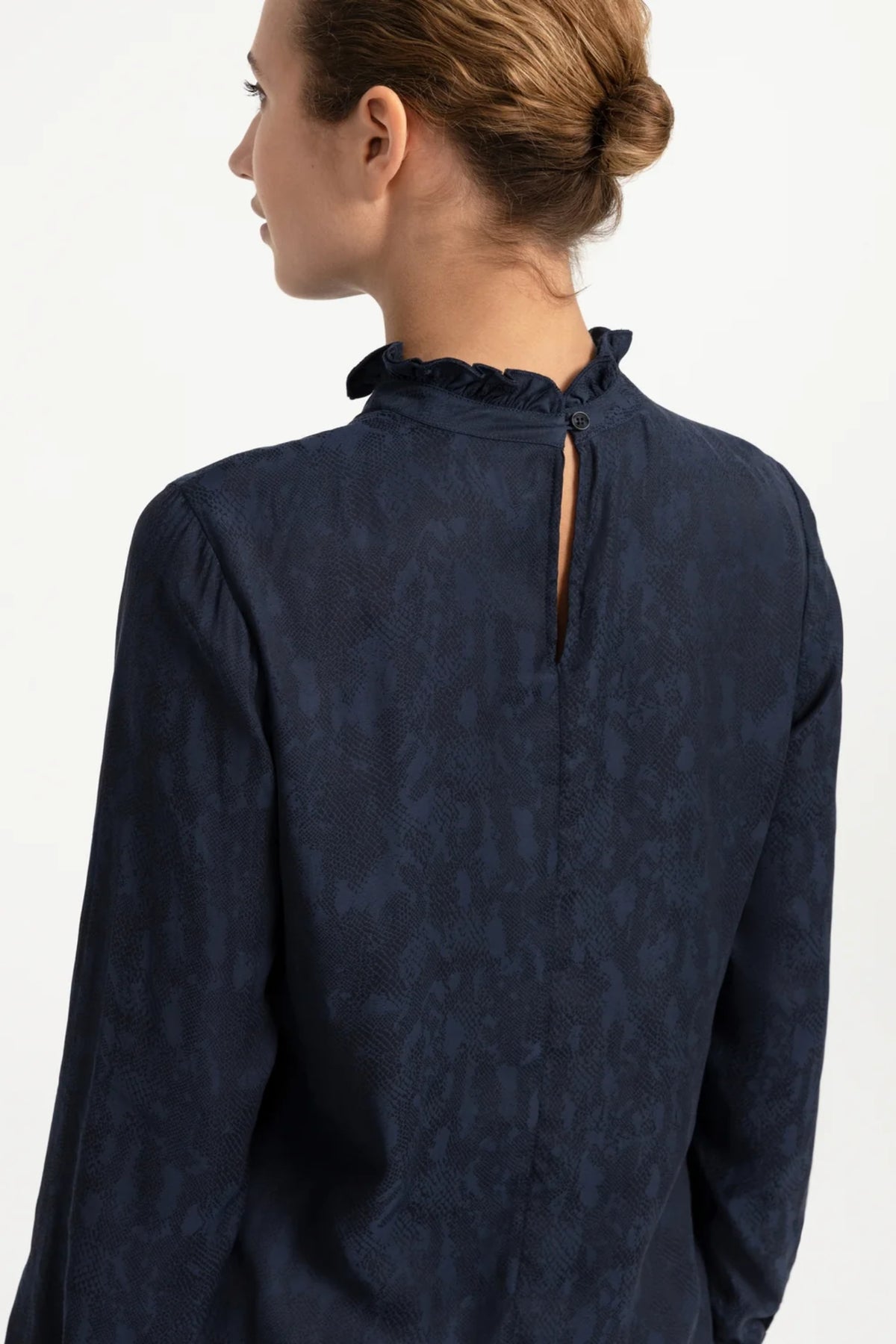YAYA Long Sleeve Top with Ruffles - Cat Black Dessin 01-709418-609