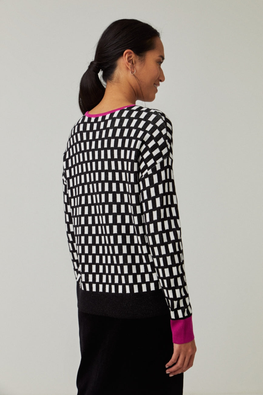 Surkana Black and White Round Neck Geometric Patterned Jumper 551FUNN232_00_l Lifestyle Back | Dotique
