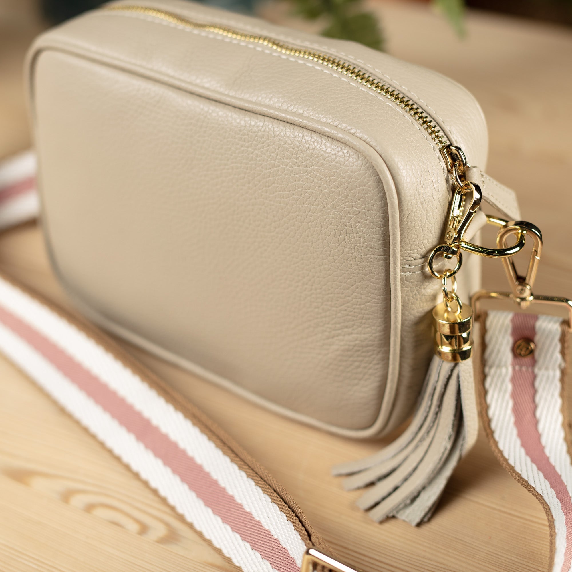 Elie Beaumont Stone Crossbody Bag | Dotique