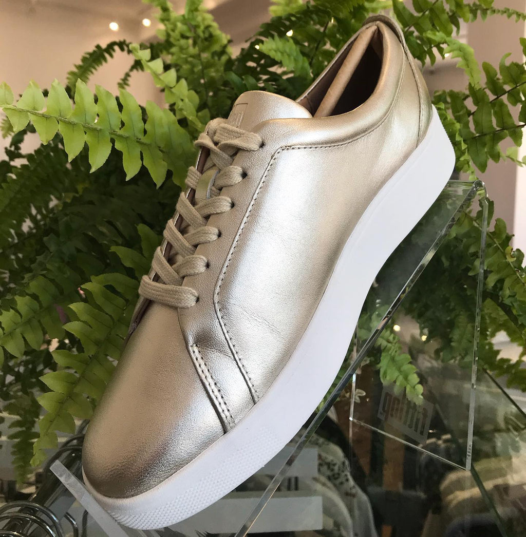 FitFlop Rally Platino Sneaker - Dotique - Fitflop