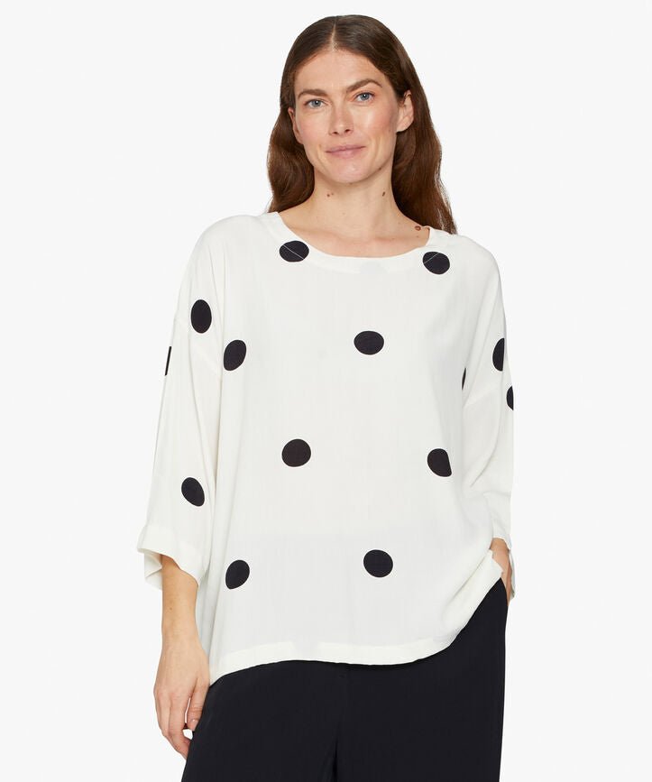 Masai Whitecap Becca Top Lifestyle 1 | Dotique