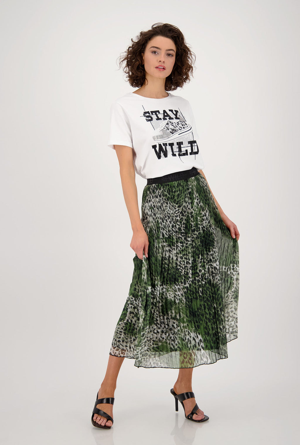 Monari 406265 Clover Pattern Skirt Front Lifestyle 1 | Dotique