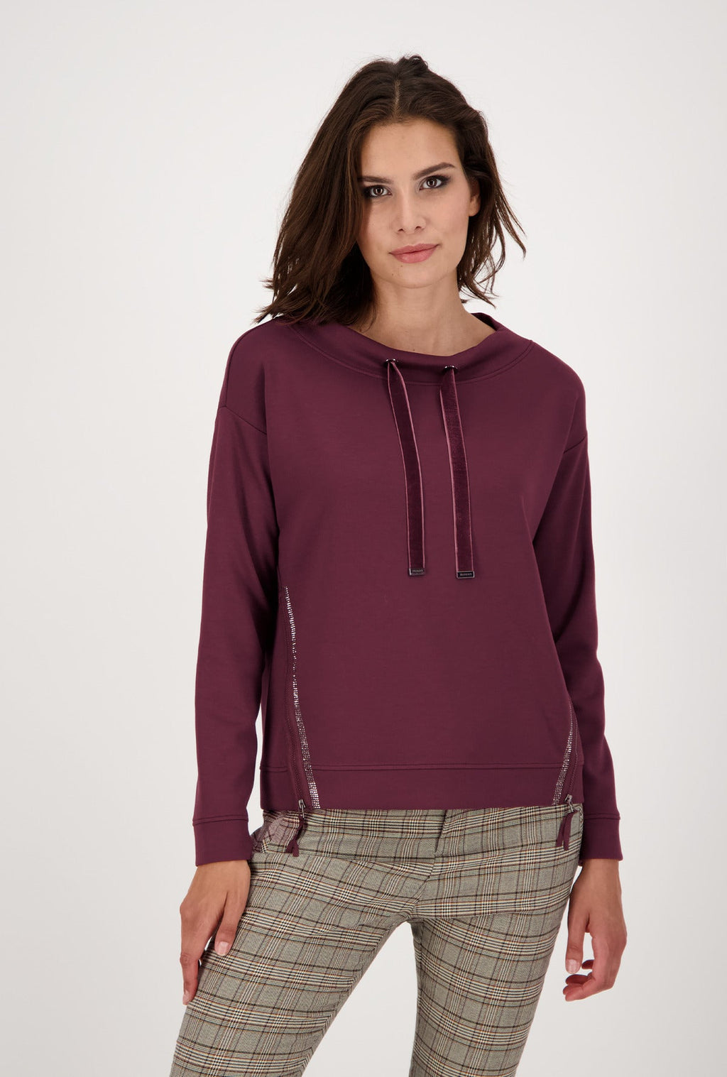 Monari 805359 Berry Wine Pullover Front Model 1 | Dotique