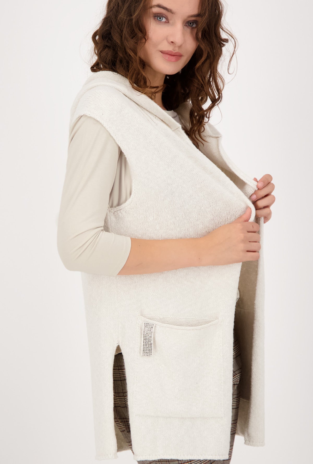 Monari 805678 Pearl Jacket Lifestyle 2 | Dotique