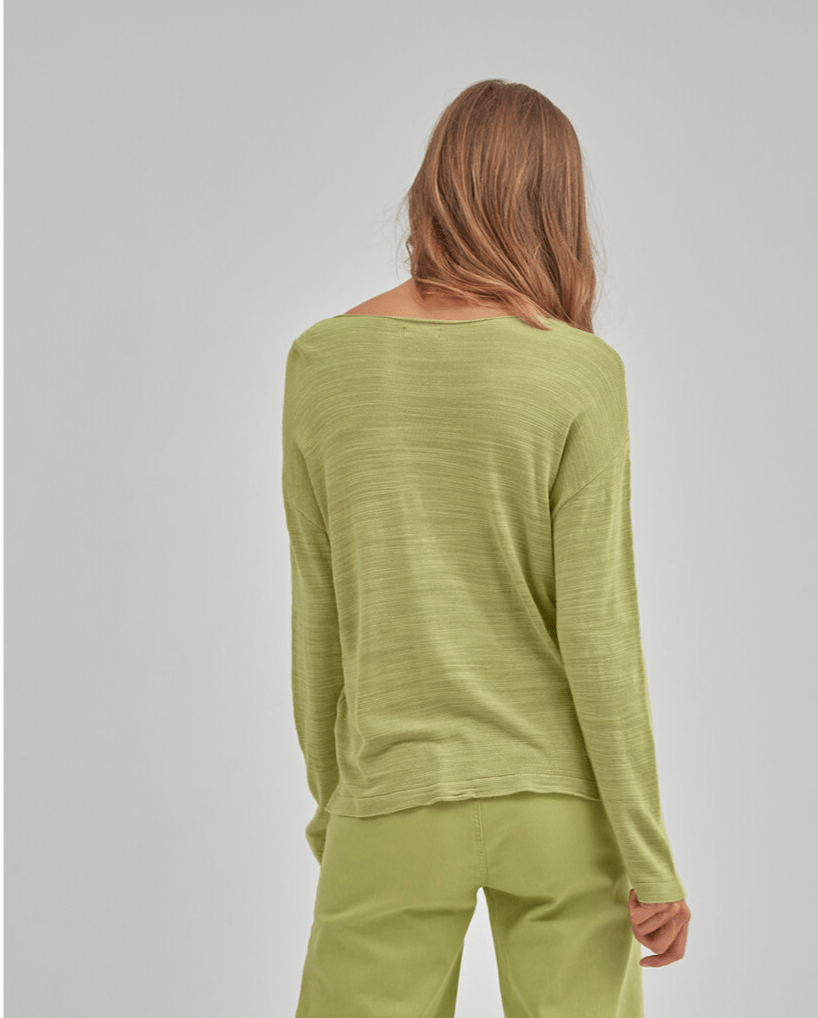 Surkana JERSEY GREEN Sweater Back Lifesyle Dotique