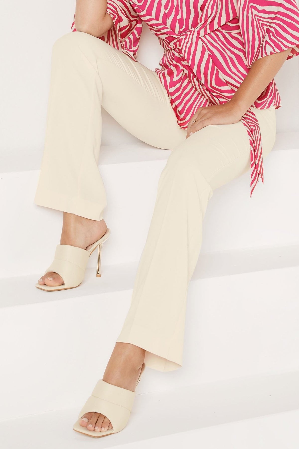 Tia 71305 7054 13 Cream Pull-On Trousers - Dotique